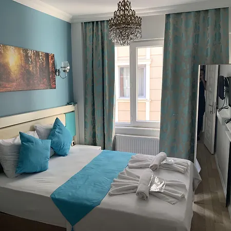 Royal Family Hotell