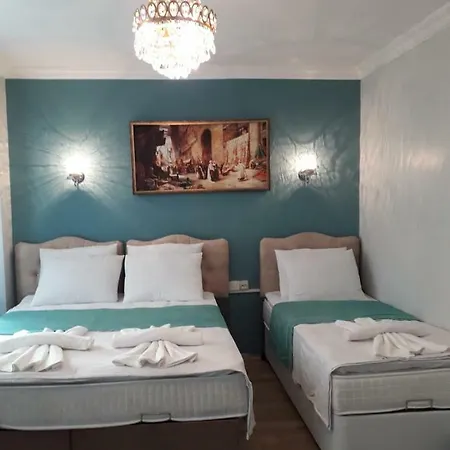 Royal Family Hotell