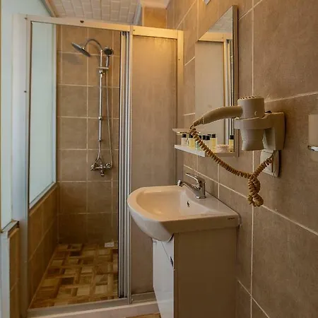 Hotell Royal Family 3*